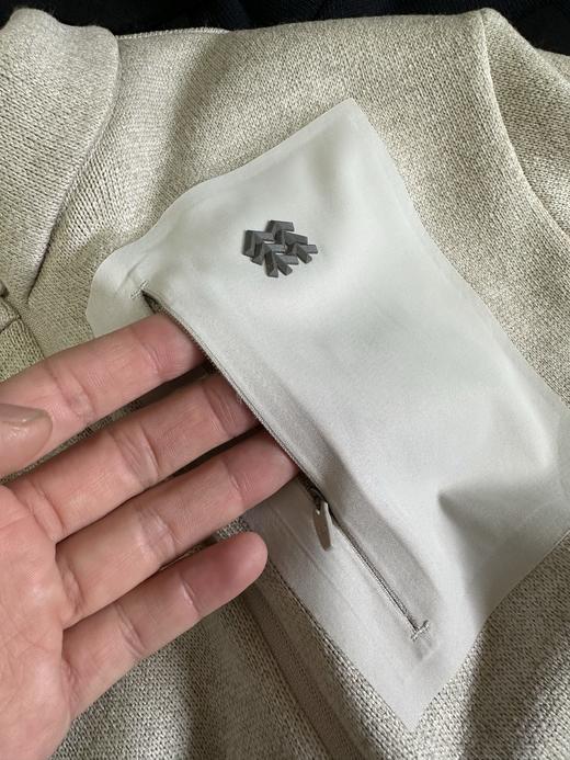 点此购买 可隆春秋季男士户外加绒小立领半拉链运动针织长袖打底衫 hbj 341847 商品图8