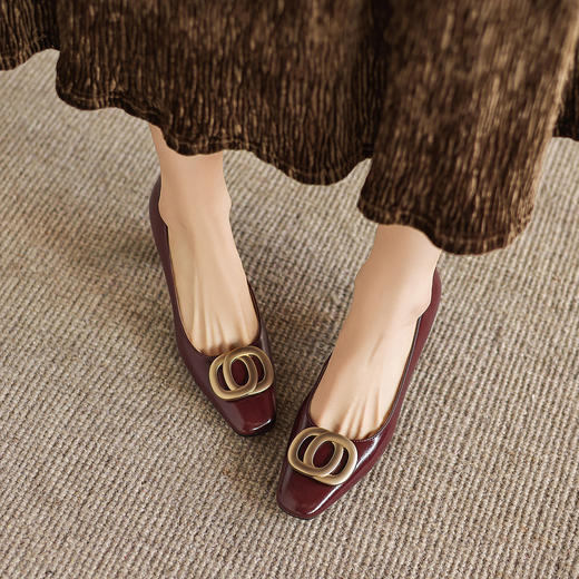 阿么手工女鞋粗跟亮皮浅口单鞋复古通勤方头百搭高跟鞋不累脚7CM 商品图3