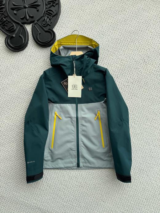 点此购买 可隆春秋季1992先行者女士防水防风冲锋衣外套 hbj 341841 商品图2