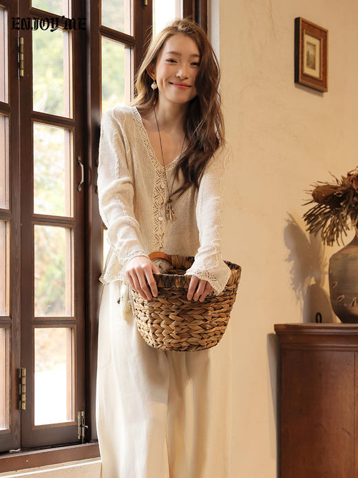 【门店同款】ENJOY春季“序光之旅”V领钩花开衫 169648558 商品图1