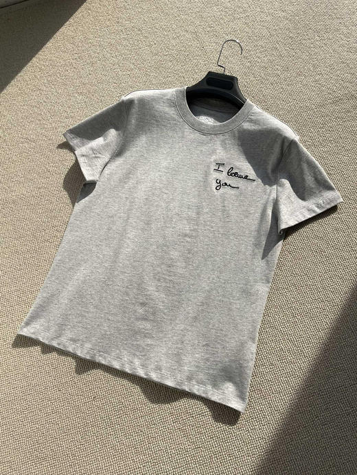 310-11 预售10天发 独家圆正 lew 26ss 区域限定绣花 灰色圆领短袖T恤 我穿XL 商品图8