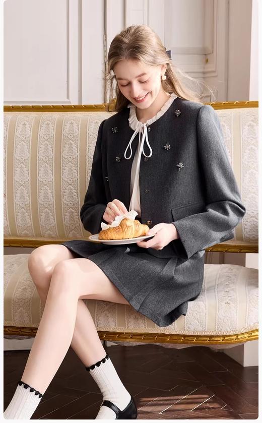 香y同款小香风miu系灰色毛呢外套/短裙/衬衫三件套 商品图5