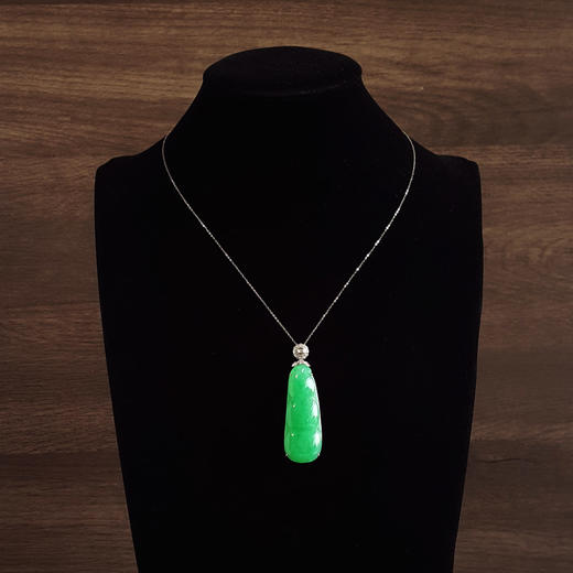 【天然正品】A货翡翠AU750收藏级白金镶钻镶天然细腻糯冰种满绿福豆翡翠吊坠项链58.1*18.5*7.6MM（皆取最大值）280226HSD46 商品图9