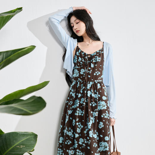 【莱赛尔】三彩2026夏季新款法式系带V领印花A字裙吊带连衣裙S 商品图1