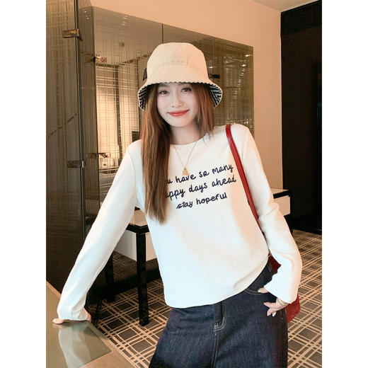 【110元任选2件】现货！ 韩系字母刺绣长袖 商品图3