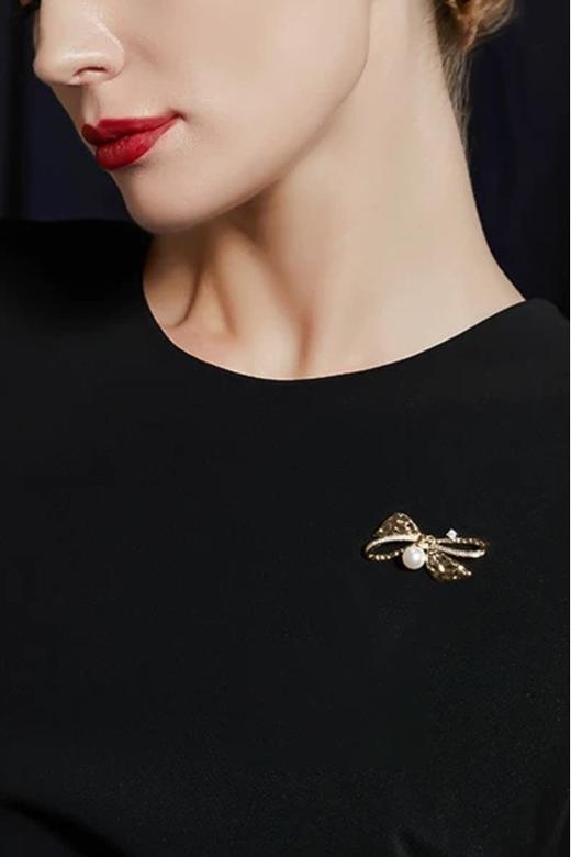 ESTACIA 优雅气质珍珠蝴蝶结精致配饰胸针 21751 商品图3