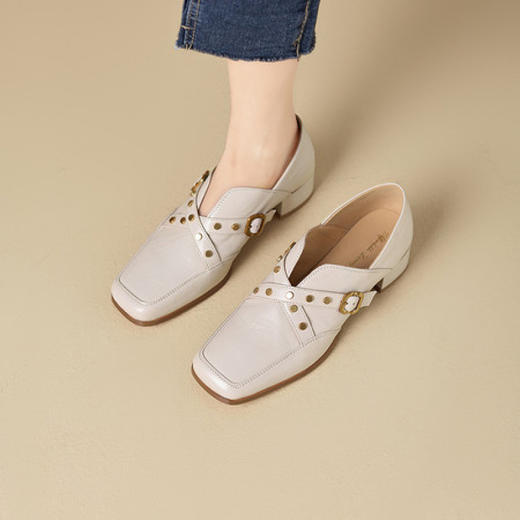 【预售7天】铆钉皮带扣乐福鞋方头中粗跟小皮鞋MBJR&5928 商品图0