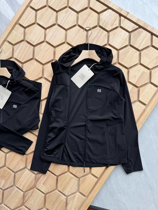 点此购买 可隆春夏季女士TRICOT针织凉感防晒UPF50+外套 kad 341832 商品图9