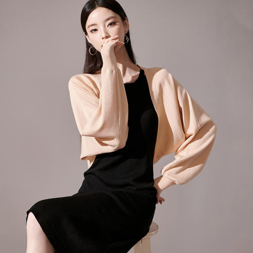 【30%羊毛针织开衫】25秋款短款披肩针织女式毛衣 商品图1