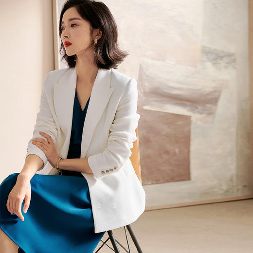 米思阳2026春装新款时尚不对称设计感修身显瘦白色西装外套女0600 商品图2