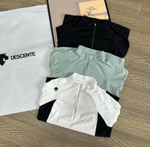 点此购买 迪桑特春秋季训练运动女士空气层运动上衣外套 hbj 341849 商品图8