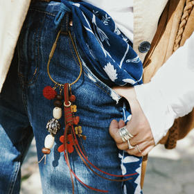 「送我一朵小红花」天然材质挂饰 | 总长约30cm 包包裤腰毛球挂件 小颗粒南红玛瑙原石 to me 天然石饰品