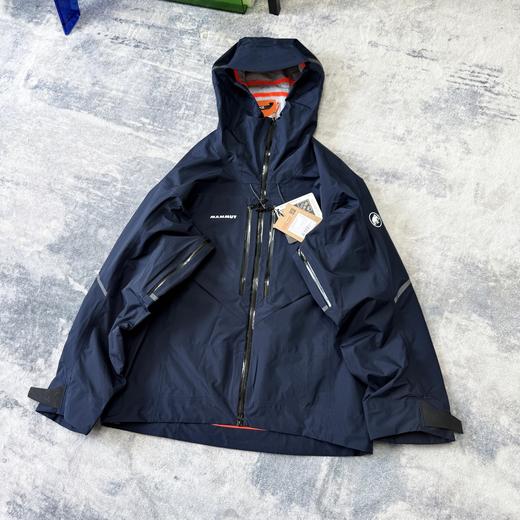 点此购买 猛犸象艾格Eiger极限Nordwand Advanced HS男款极限高级滑雪冲锋衣 hbj 341845 商品图7