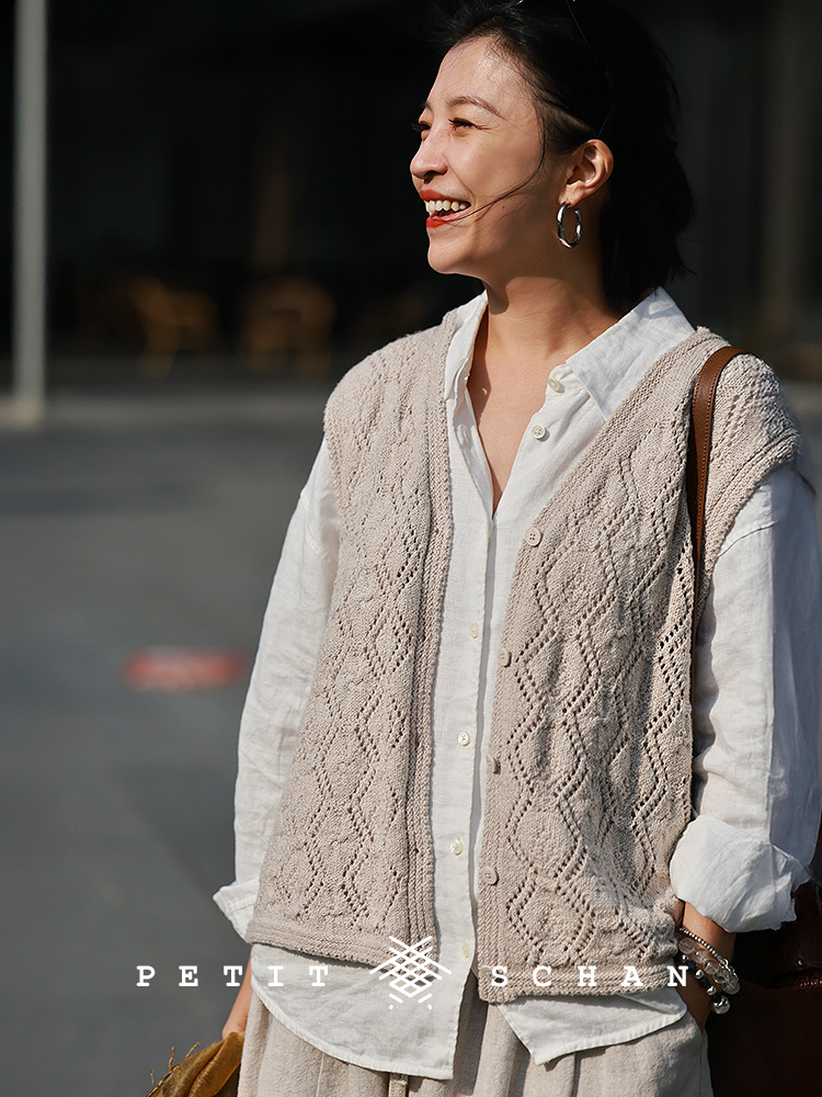 Petit Schan小闪 CLO#1068 Lucent Silhouette 清影 棉羊毛镂空V领针织马甲