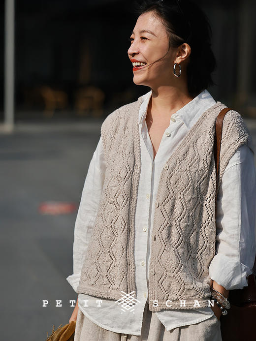 Petit Schan小闪 CLO#1068 Lucent Silhouette 清影 棉羊毛镂空V领针织马甲 商品图0