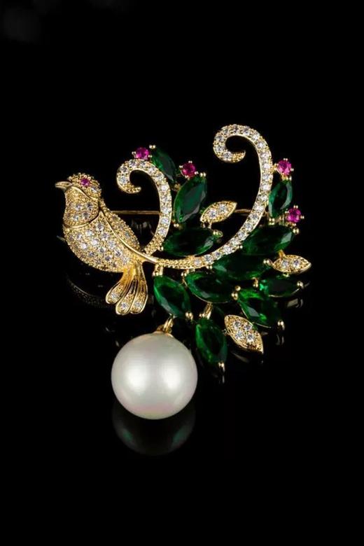 ESTACIA 贵气绿色锆石小鸟造型优雅胸针 21758 商品图1