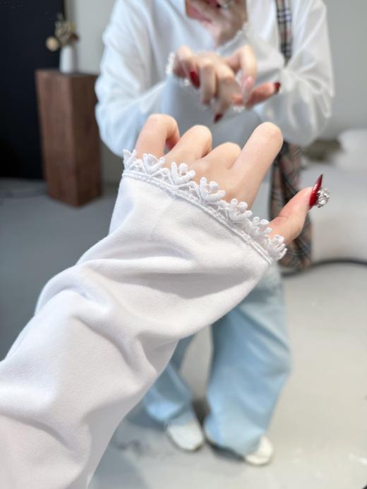 被问爆的叠穿神器｜白色蕾丝内搭宽松长袖打底T恤 商品图7