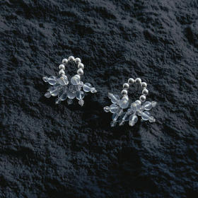 「深海之息」海蓝宝灰月光耳饰 | 总长约2.5cm 灰月光石耳环 游弋的精灵 to me 天然石饰品