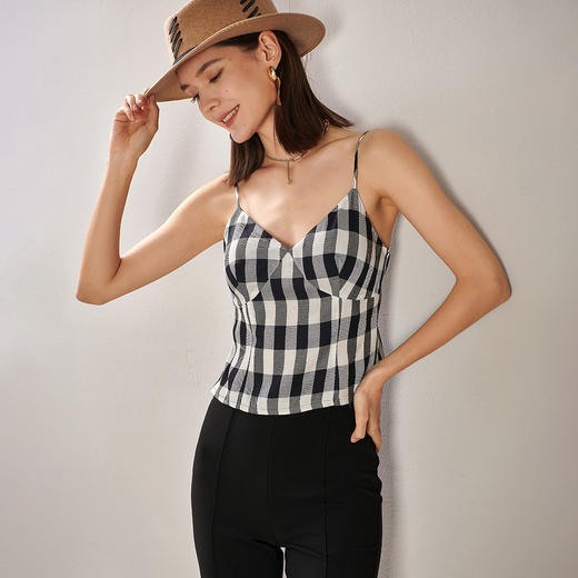 剩S 芳外新款醋酸打底背心小心机v领吊带式背心女8T21AD0183 商品图3