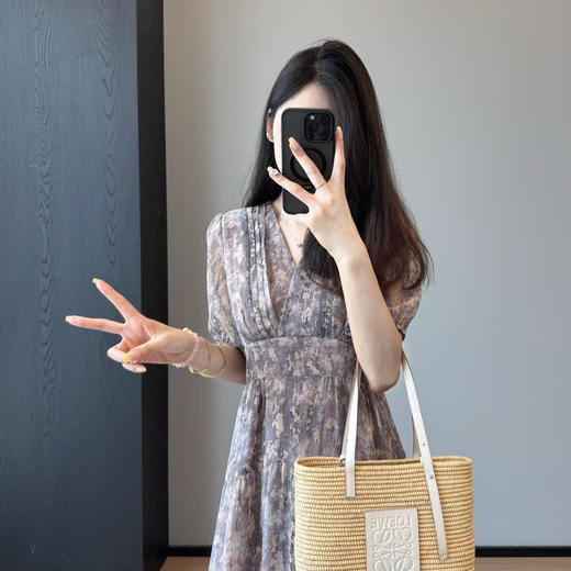 【上身美到冒泡！超绝气质感的印花雪纺收腰连衣裙】气质印花雪纺连衣裙法式 商品图2