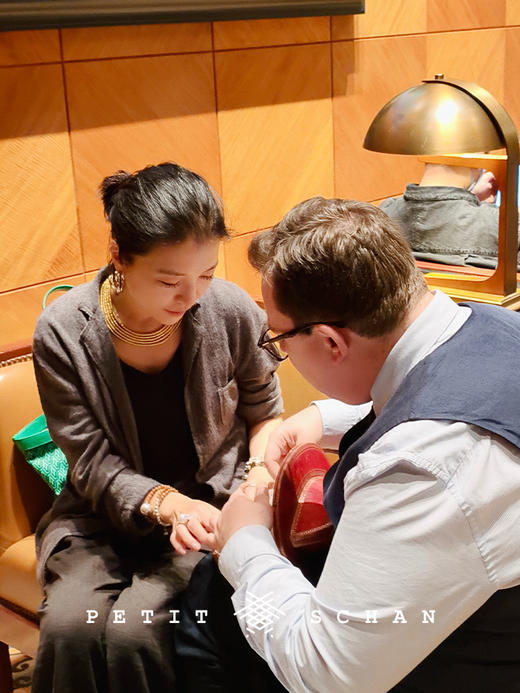 Petit Schan小闪 CLO#1072 Be of two minds 三心二意 云朵羊绒系列纯羊绒手工染外套 商品图4