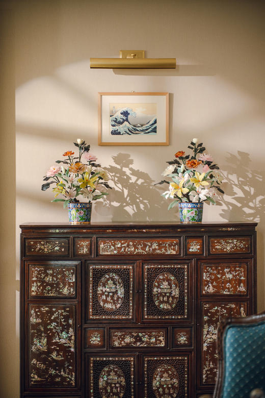 独角鹿西洋古董20世纪中国出品传统东方花卉纹景泰蓝盆装饰「圣洁华贵」珍宝像生盆景一对 商品图0