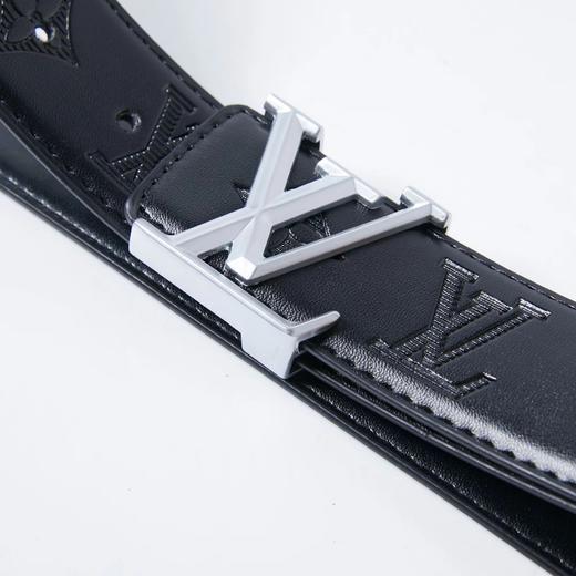 F031014男士好礼质感无敌耐磨耐造黑色时尚高温印花银色扣皮带 商品图4