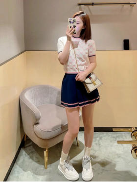 古驰嵌花圆领针织短袖