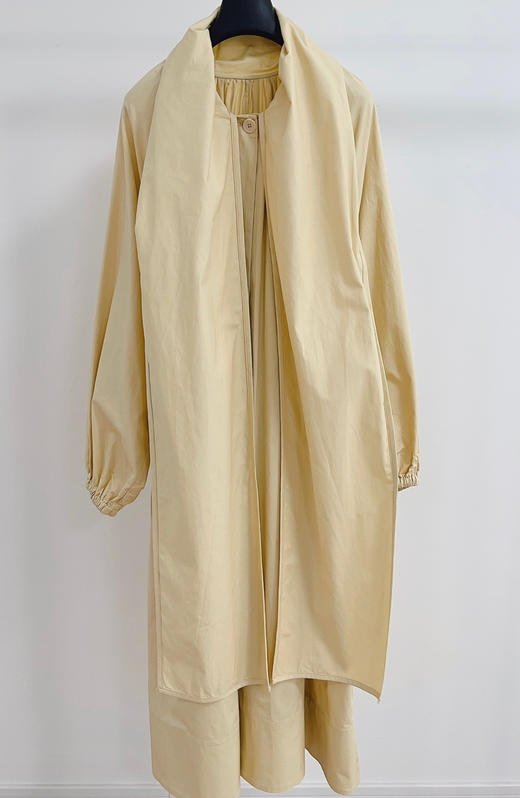 310-3 排他性独家圆正 设计感 helas蝴蝶结系带 风衣式连衣裙 商品图3