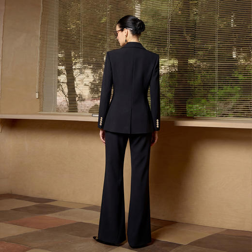 IWY/气质简约黑色西装套装女两粒扣职业正装气质通勤商务工作服CP2757 商品图4