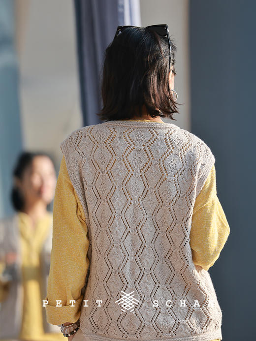 Petit Schan小闪 CLO#1068 Lucent Silhouette 清影 棉羊毛镂空V领针织马甲 商品图4