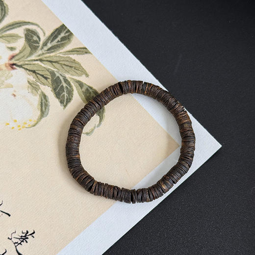 ²必入款【沉香溯源-沉水级】6.7mm沉水片片珠单圈手串5克+ 奇楠沉香 高油随形 多样性发其一( 24小时鉴赏期 ) HM02-CRMM-DBCX（HOT） 商品图3