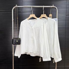 F031005春季新款一眼聚焦法式温柔镂空水溶花边V领长袖衬衫