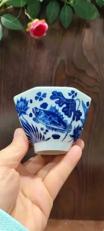 青花鱼藻纹八方杯 商品图0