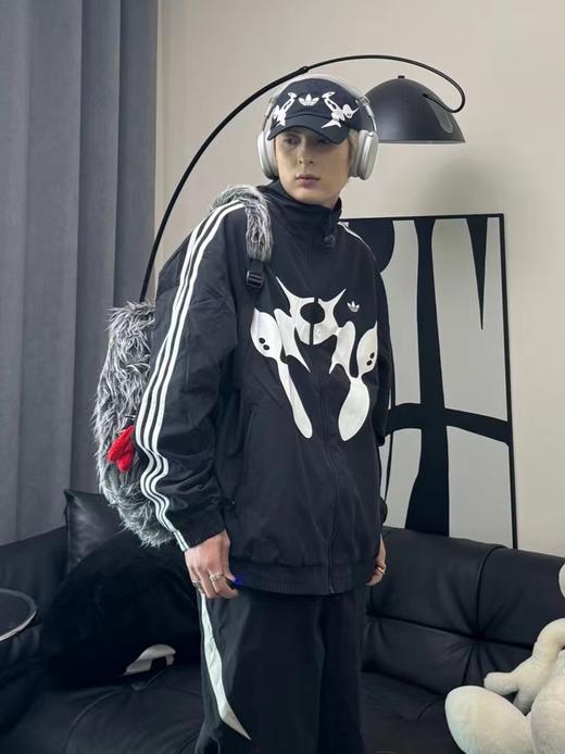 F031058复古风联名时尚印花运动休闲上衣外套立领夹克 商品图10
