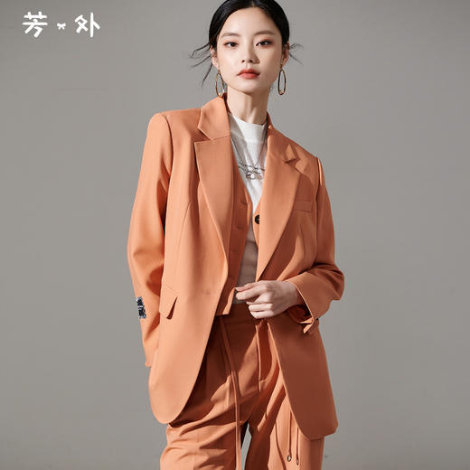 剩S/L/XL 芳外新款2026春季通勤长袖外套时尚简约西装女8T23AX0010 商品图0