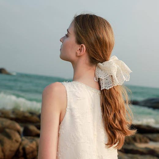 三彩2026新款法式浪漫发圈百搭盘发发饰马尾头绳大肠发绳白色蕾丝 商品图3