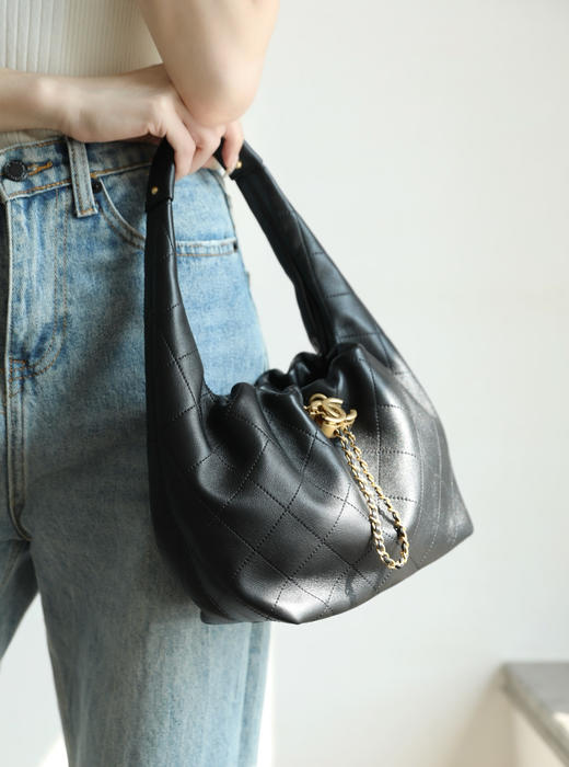 香奈儿26C Large hobo  嬉皮包 小号黑色 商品图4