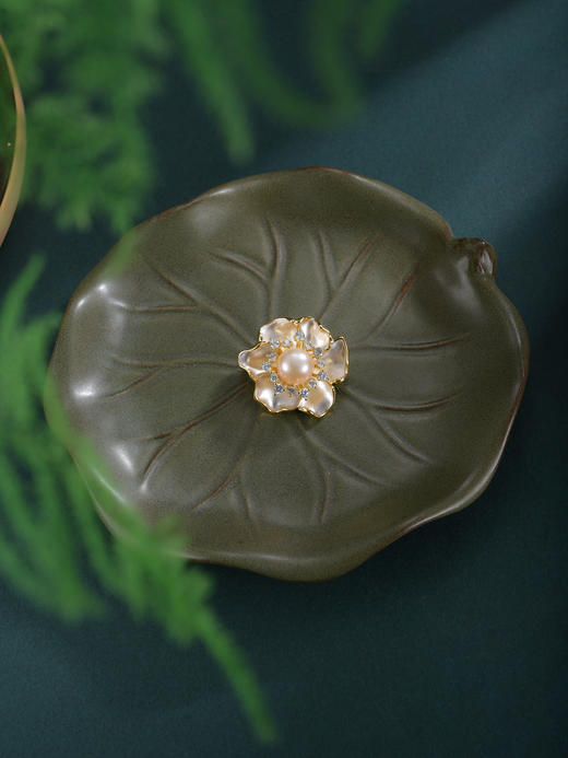 子佩集【花凝嘉运】珍珠惜王妃胸针【XXXZ265】六瓣花镀金2602 商品图3