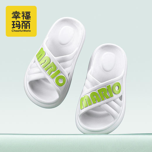 幸福玛丽 MARIO中大童凉拖鞋 ZY-3133 多色可选 简约 MARIO字母设计 轻软 EVA 材质久穿不累 耐磨波纹大底防滑稳当 商品图4