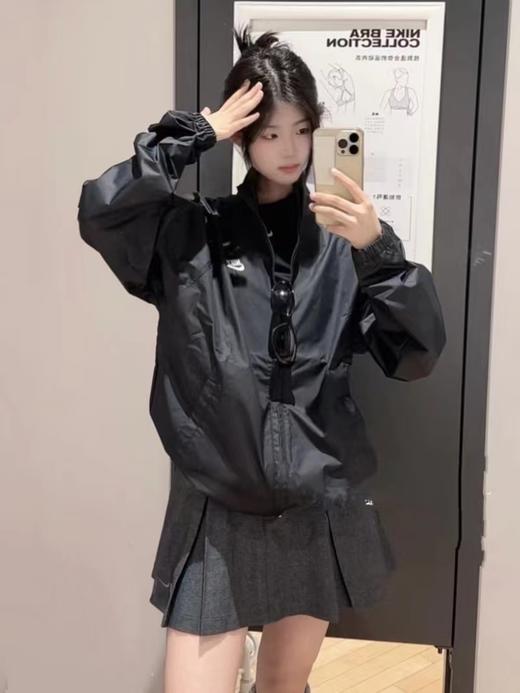 F031056男子宽松插肩防水夹克新款叠搭网眼刺绣舒适外套 商品图12