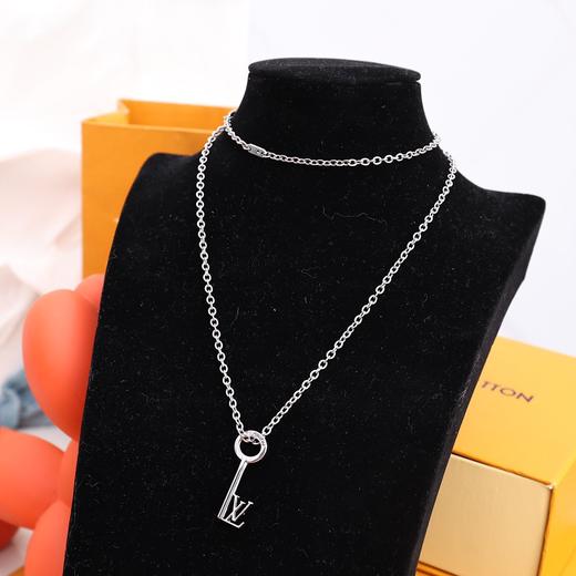 2026年新品LOUIS VUITTON 路易威登 LVKEY钥匙吊坠项链银色！ 商品图5
