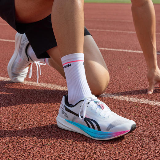 多威战神5代Pro新款竞速跑步男女全掌碳板训练跑鞋MR56258 商品图2