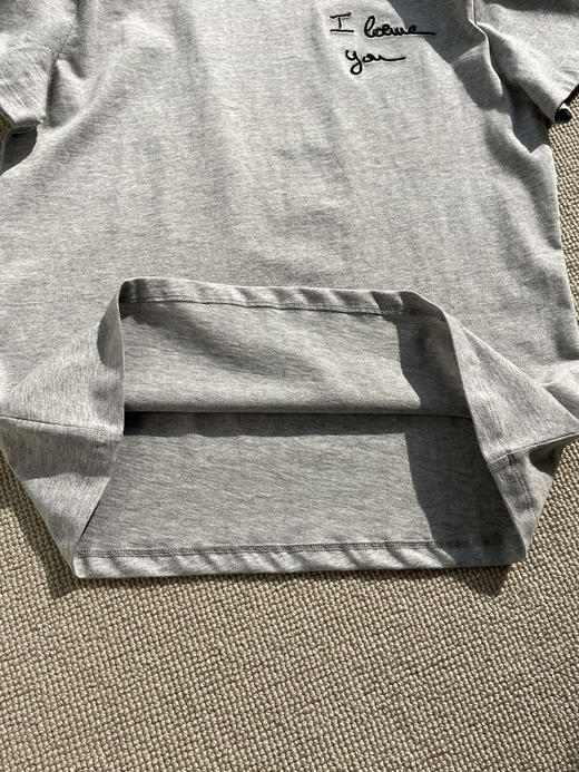 310-11 预售10天发 独家圆正 lew 26ss 区域限定绣花 灰色圆领短袖T恤 我穿XL 商品图11