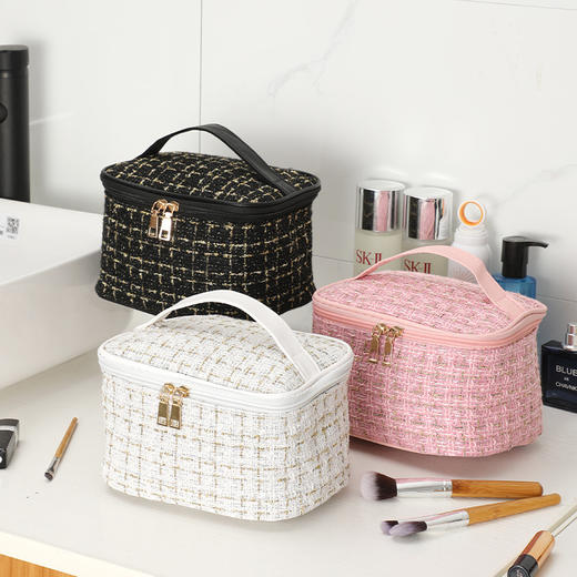 【防水防高温❗耐磨耐用】简约大容量小香风化妆包ins少女收纳洗漱包旅行化妆品直角收纳盒。xa 商品图3