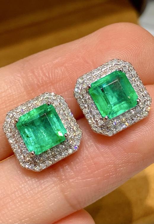 2.6ct 祖母绿耳钉 商品图2