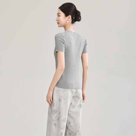 「高货wl」全新升级【铂金会员183/天猫249/差价66】(03002)洛诗琳气质羊毛混纺短袖上衣2026春夏新款正肩修身针织T恤 商品图3