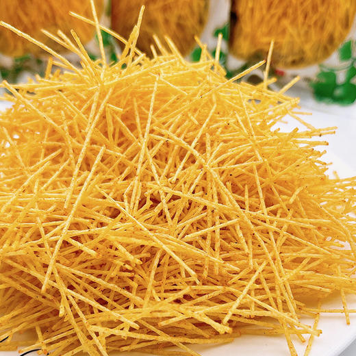 【回忆杀❗️19.9抢30包🔥葫芦丝辣条】采用经典调味配方，麻、辣、鲜、香层次分明，辣味适中不呛喉，越嚼越有味，8090童年怀旧解馋零食辣条丝网红独立包装QQ 商品图3