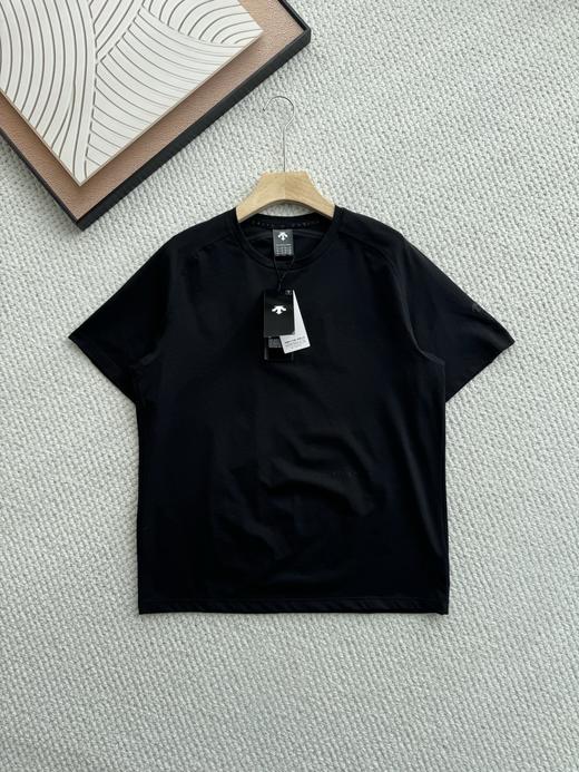 点此购买 迪桑特DUALIS系列都市通勤男士TOUGH短袖运动休闲T恤  HGN 341829 商品图5