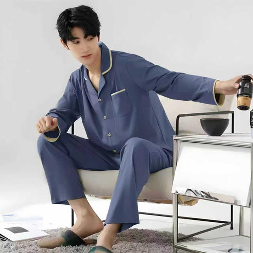 简约主义男女同款衬衫款睡衣套装 商品图2